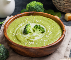 Anti-Inflammatory, Alkalising Broccoli Soup